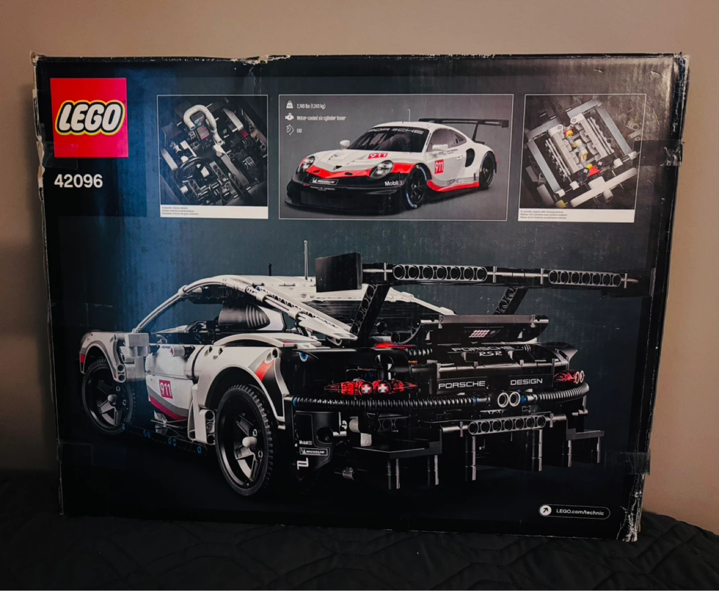 LEGO Technic Porsche 911 RSR (42096) - photo 2