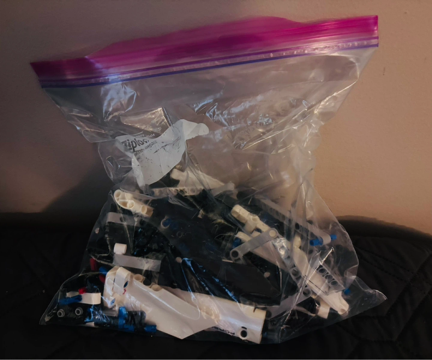 LEGO Technic Porsche 911 RSR (42096) - photo 4