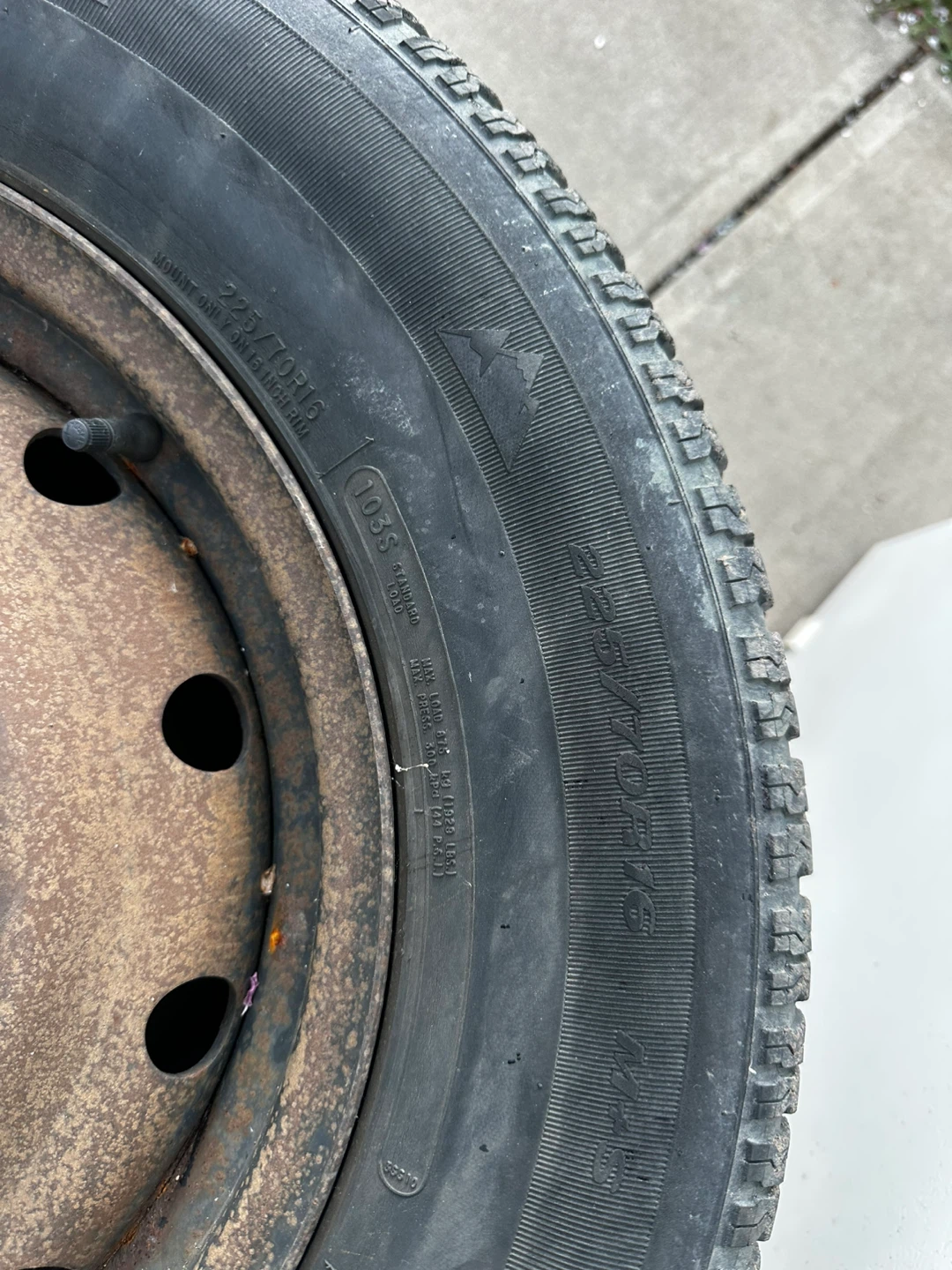 4: tires for sale size  225/70R16 - photo 3