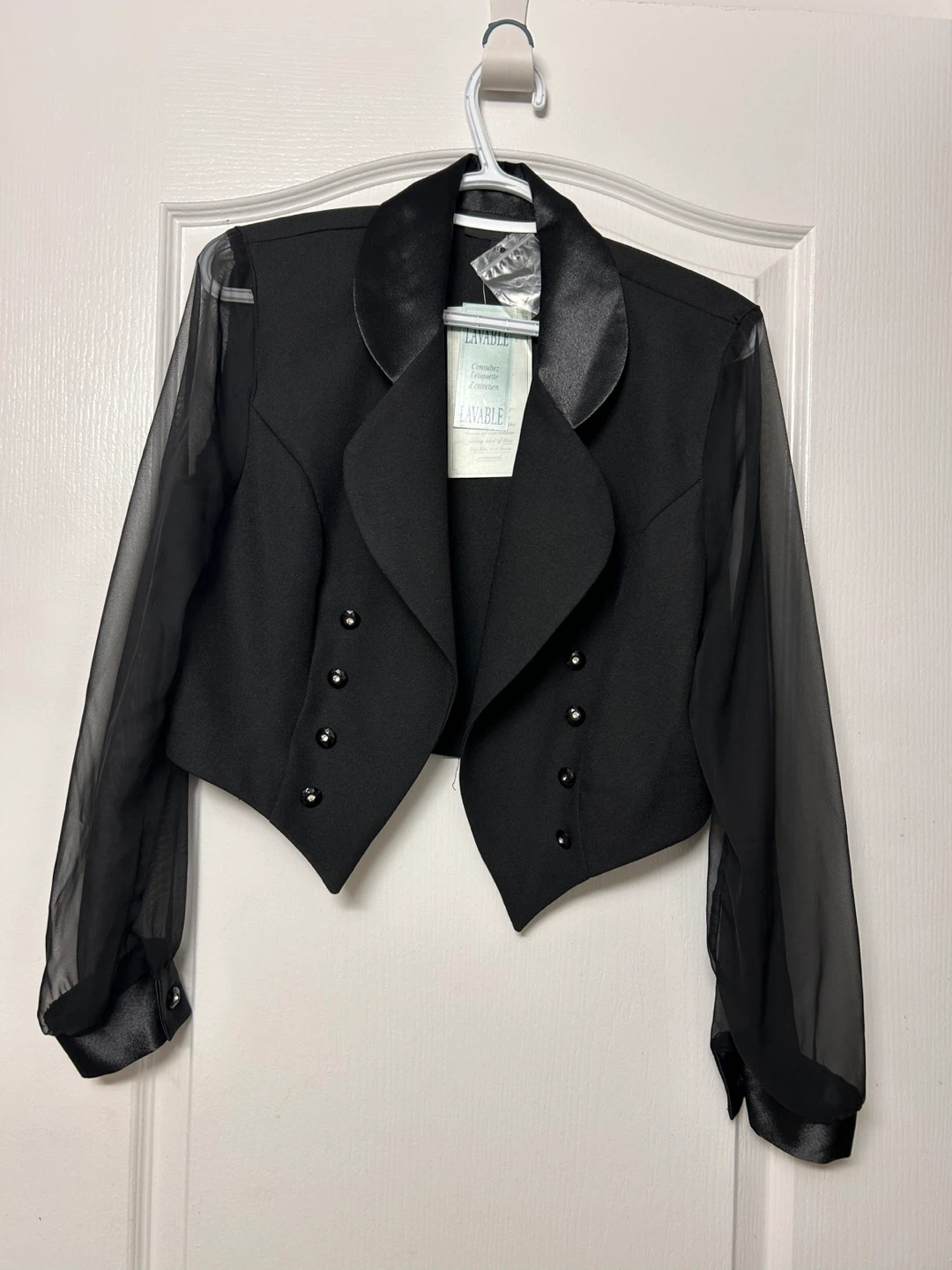 Lindor Petite Black Cropped Blazer