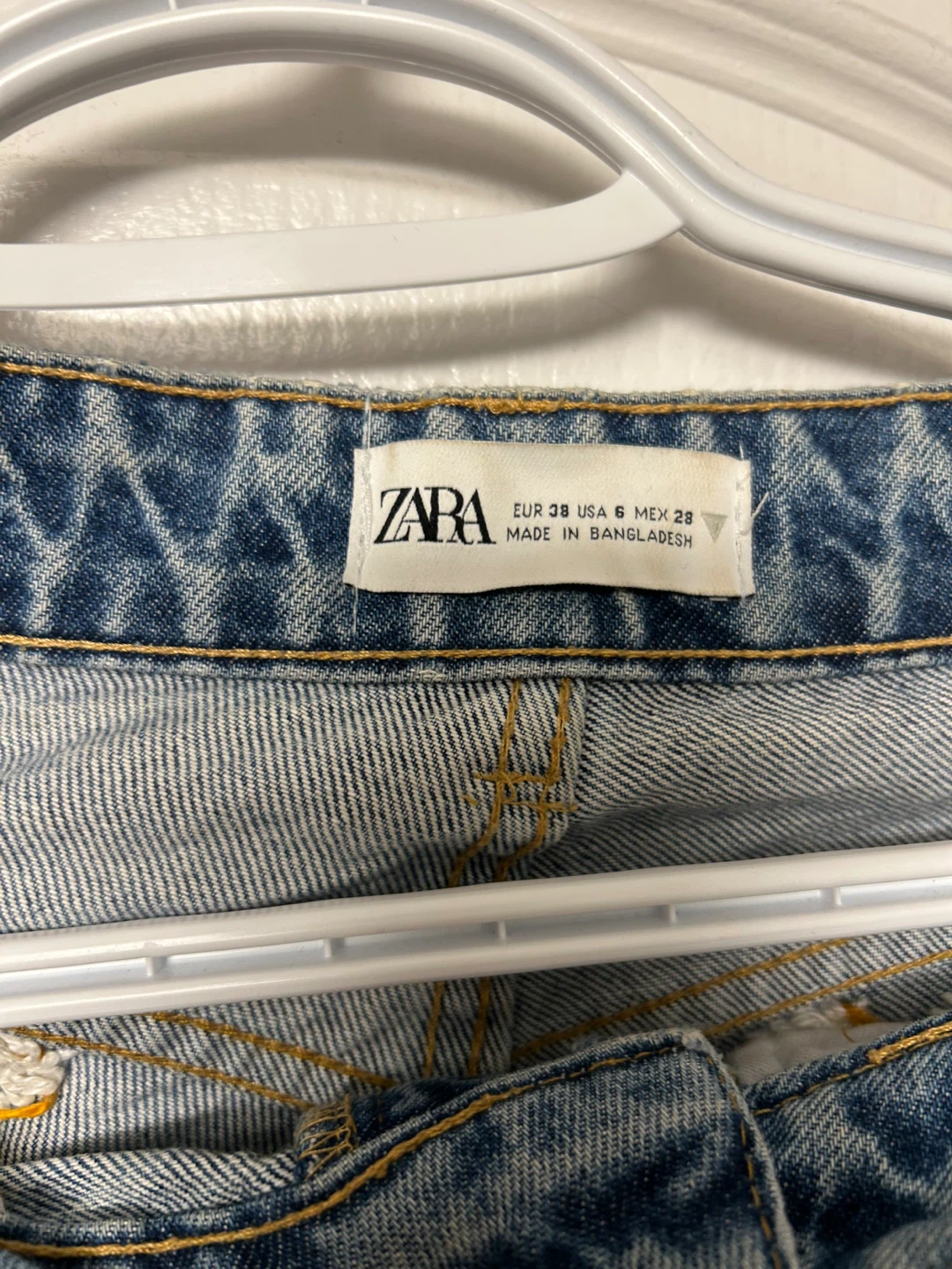 ZARA Denim Jeans with Daisy Embroidery - photo 3