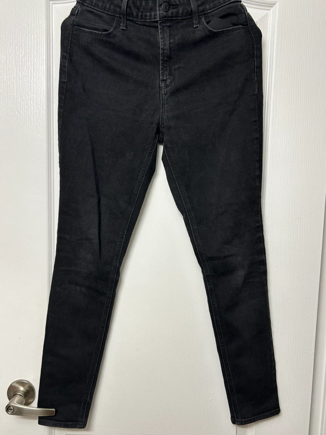 Black Low-Rise Super Skinny Jeans