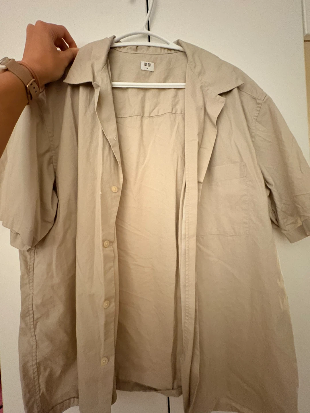 Uniqlo Short Sleeve Button-Up Shirt - Tan (M)