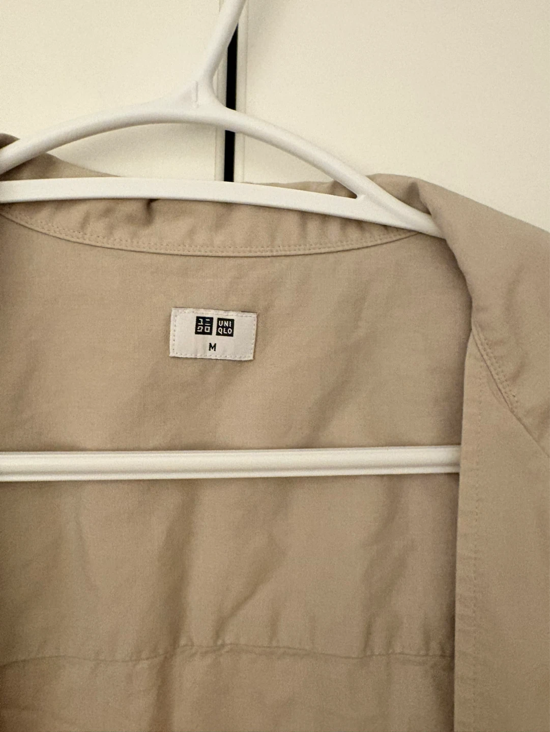 Uniqlo Short Sleeve Button-Up Shirt - Tan (M) - photo 2