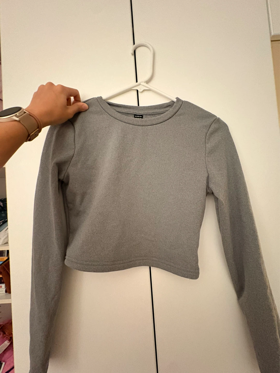 2x SHEIN Cropped Long Sleeve