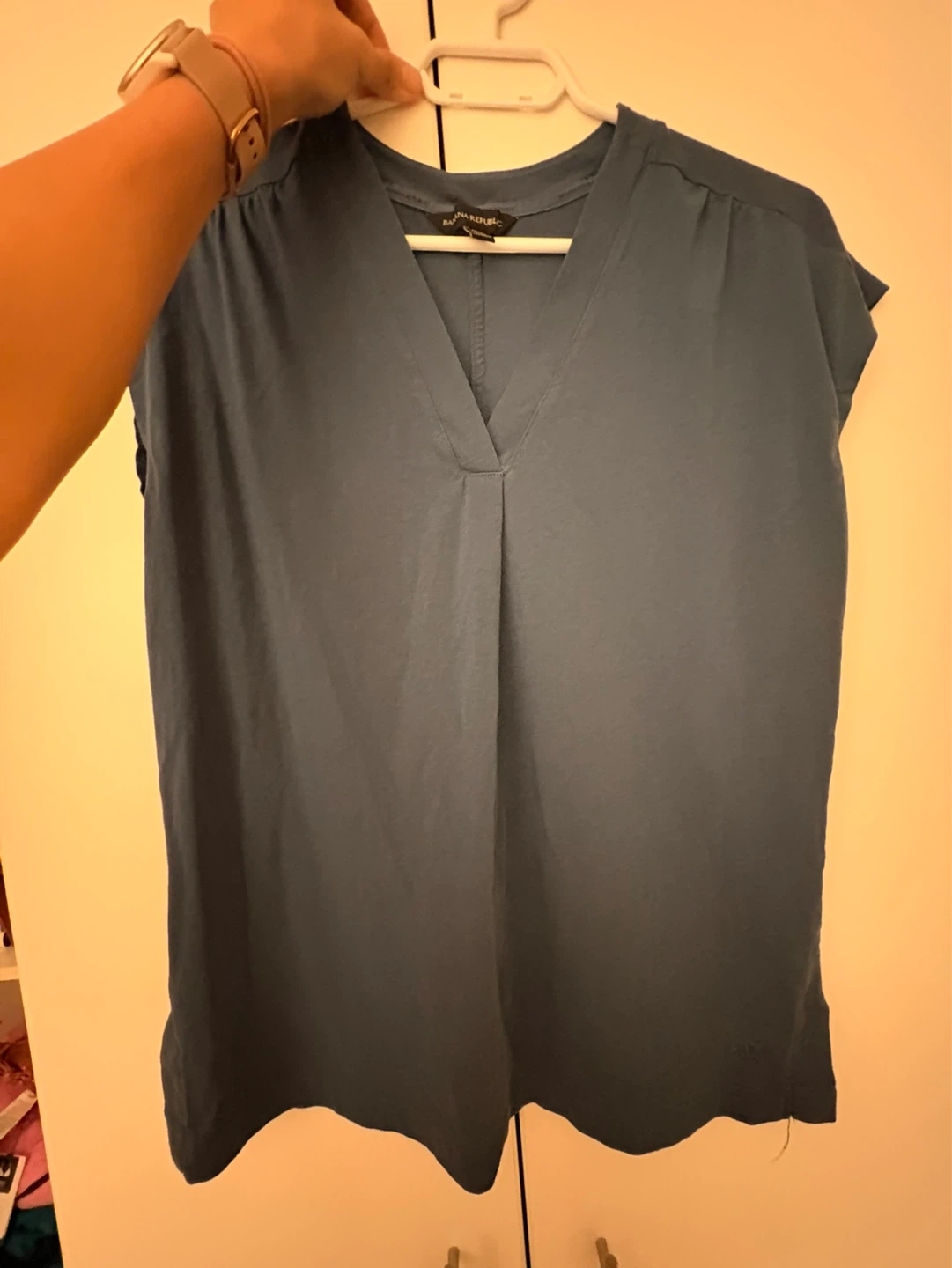 Banana Republic Blue V-Neck T-Shirt
