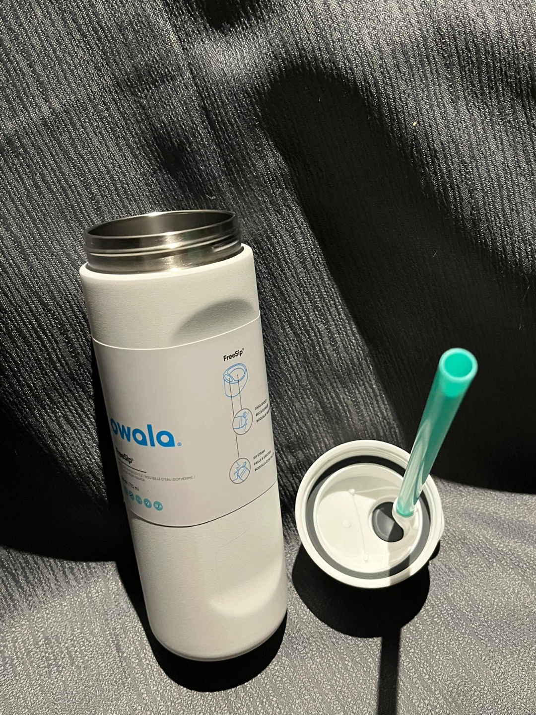 Owala FreeSip Insulated Water Bottle - White 24 oz - photo 3