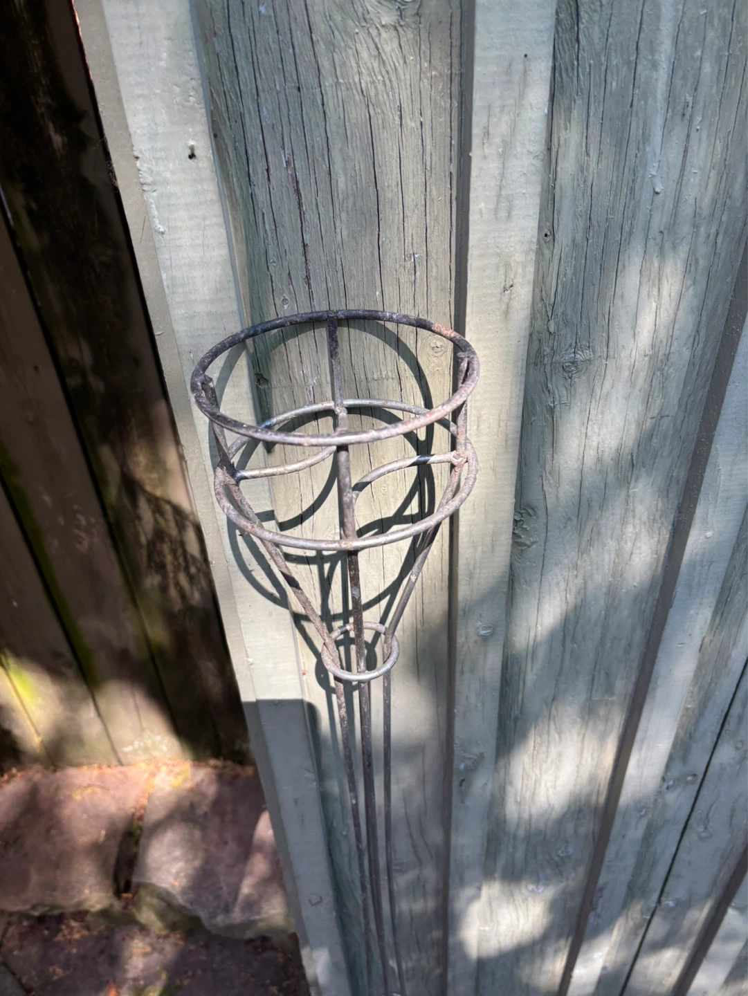 Wire Garden Plant Holder/torch Broadview/Dundas - photo 2