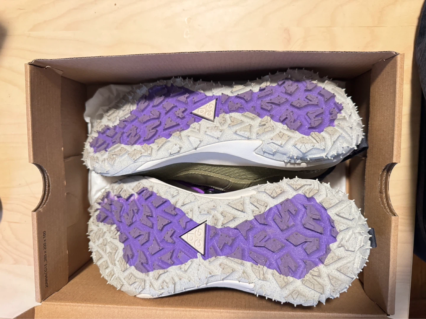 Nike ACG mountain fly 2 low , size 5.5 - photo 2