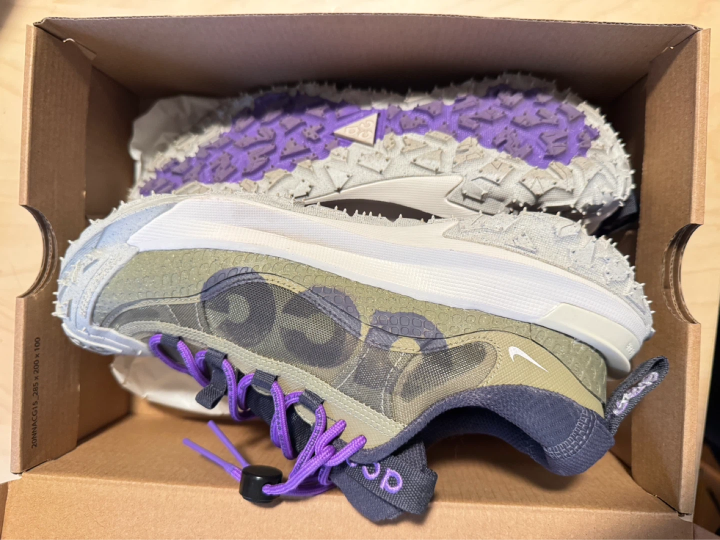 Nike ACG mountain fly 2 low , size 5.5