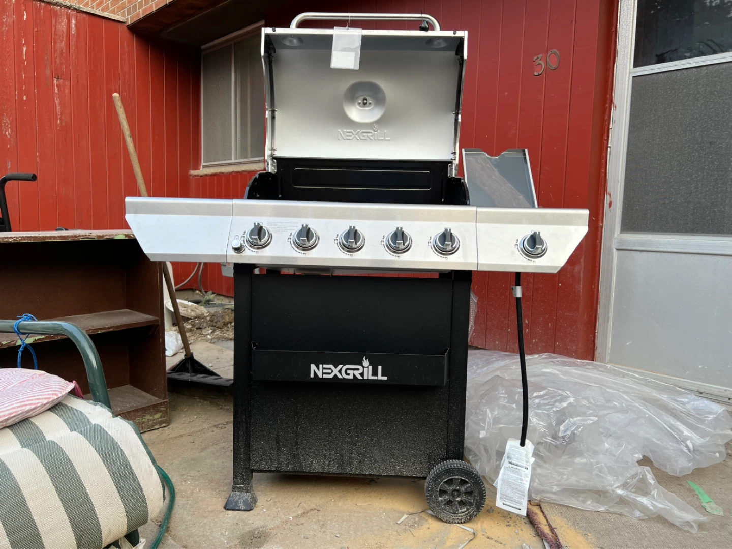 BRAND NEW Nexgrill 5-Burner Propane Gas Grill with Side Burner - photo 3