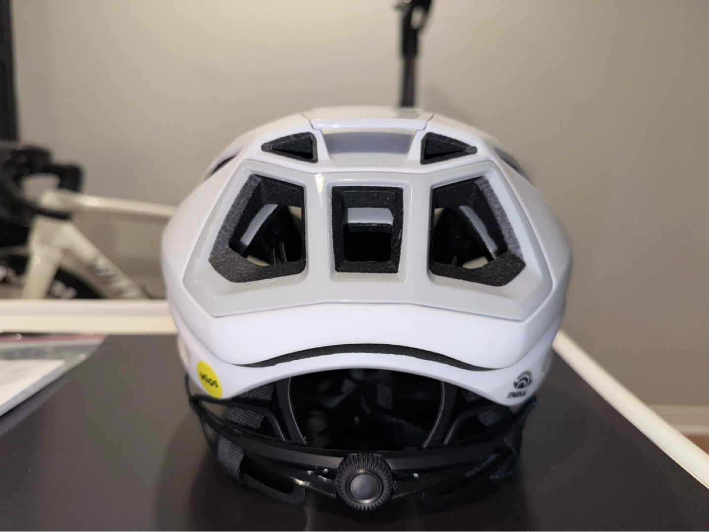 Giro Eclipse PRO White Cycling Helmet size medium - photo 5