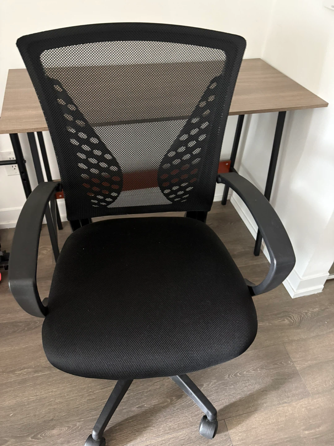 Black Mesh Office Chair and Desk Set - photo 2