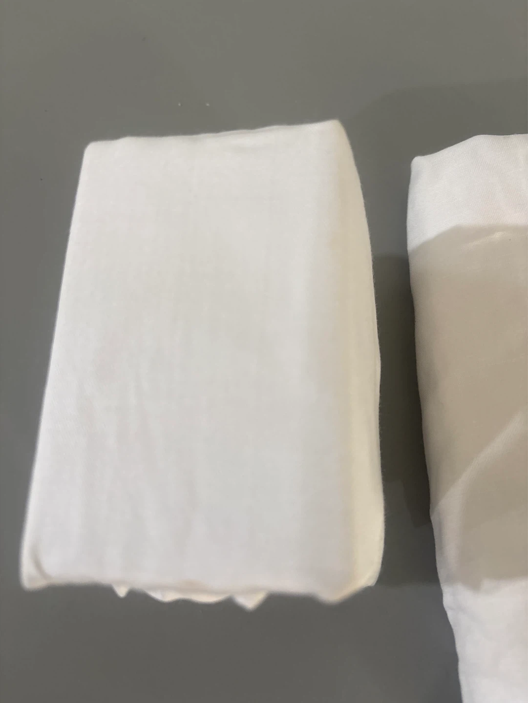 New Set of 2 White Pillowcases - photo 2