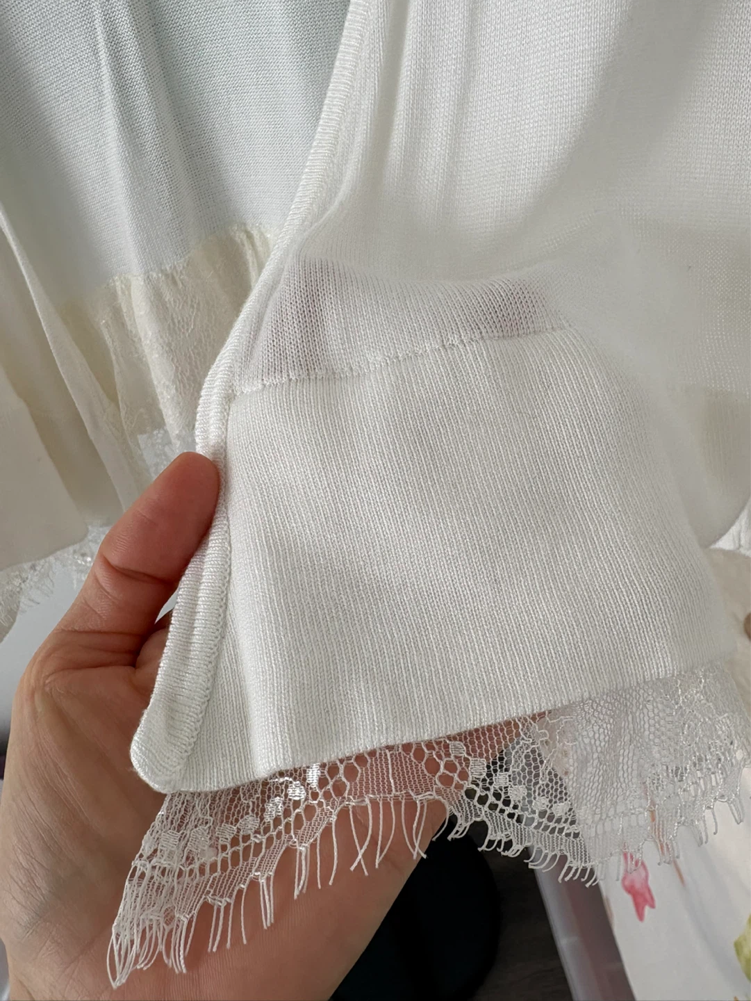 Tommy Hilfiger White Cardigan with Lace Trim - photo 2