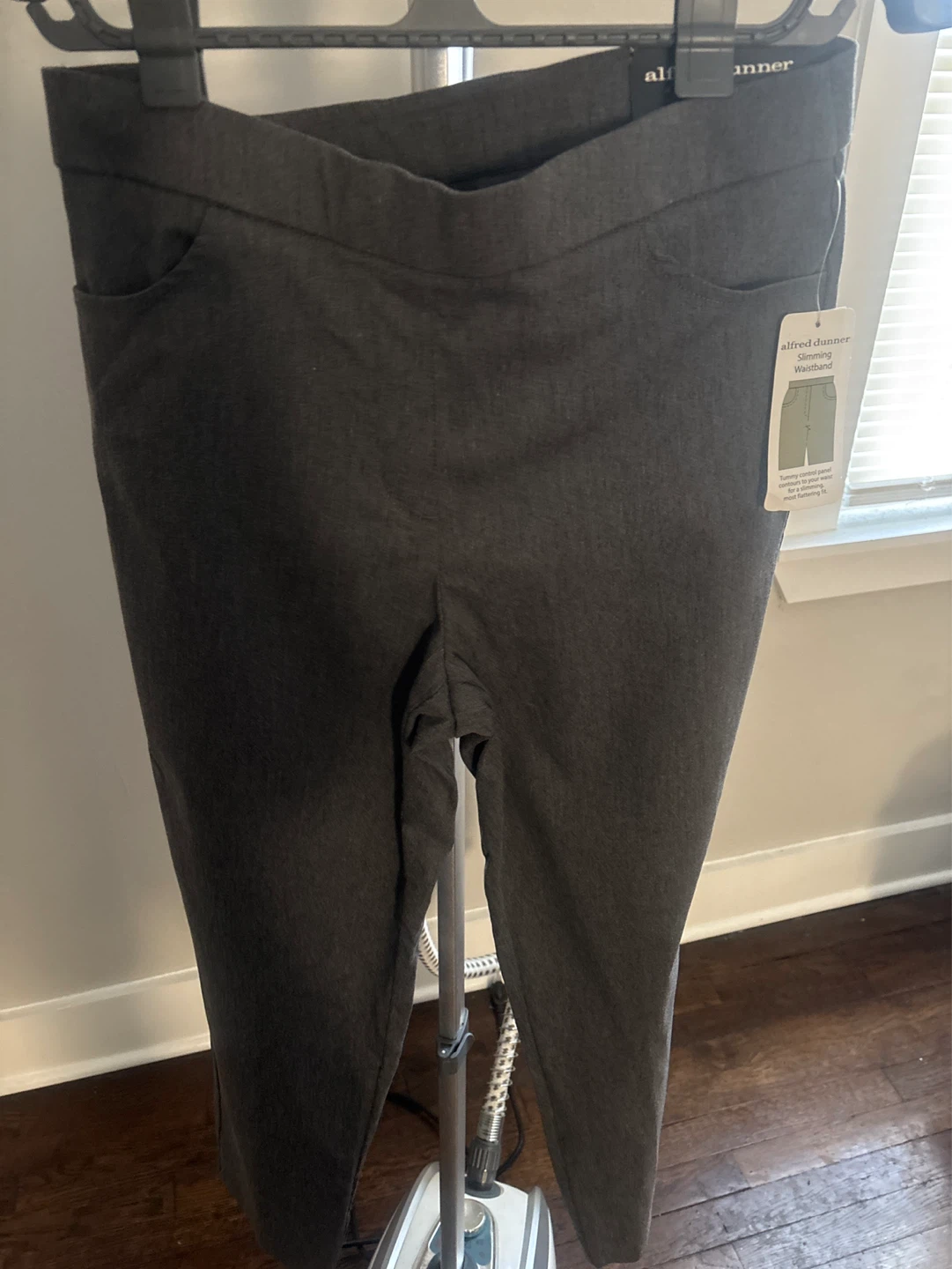 New Alfred Dunner Allure Slimming Waistband Pants - Size 8P - photo 3