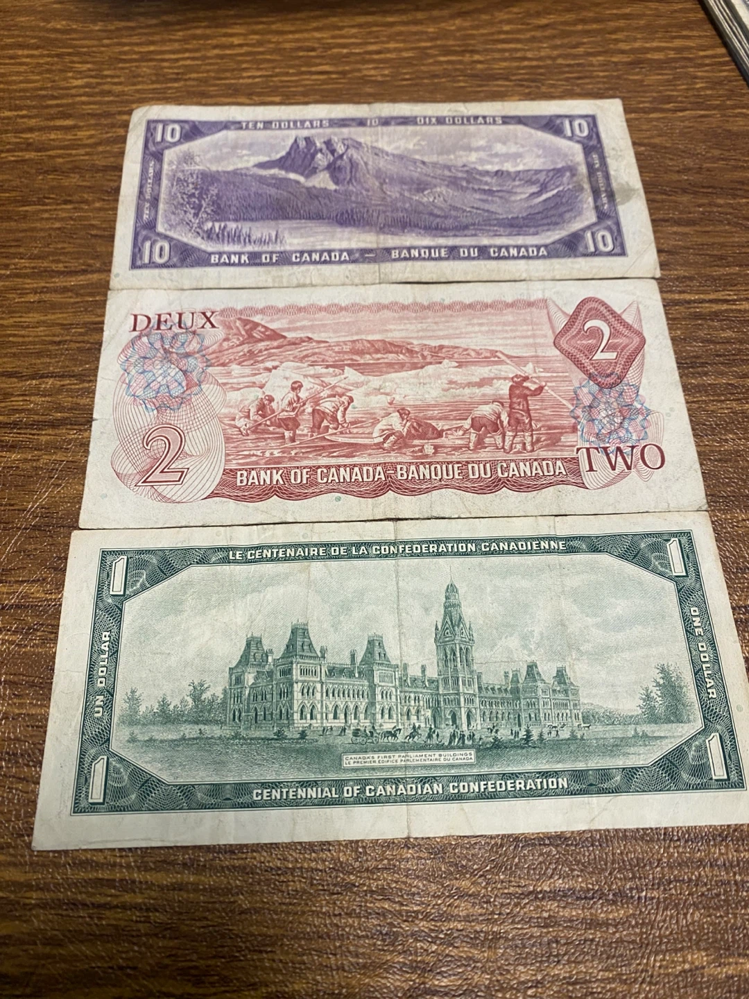 Canada Bank Notes: $1, $2, $10 - photo 2