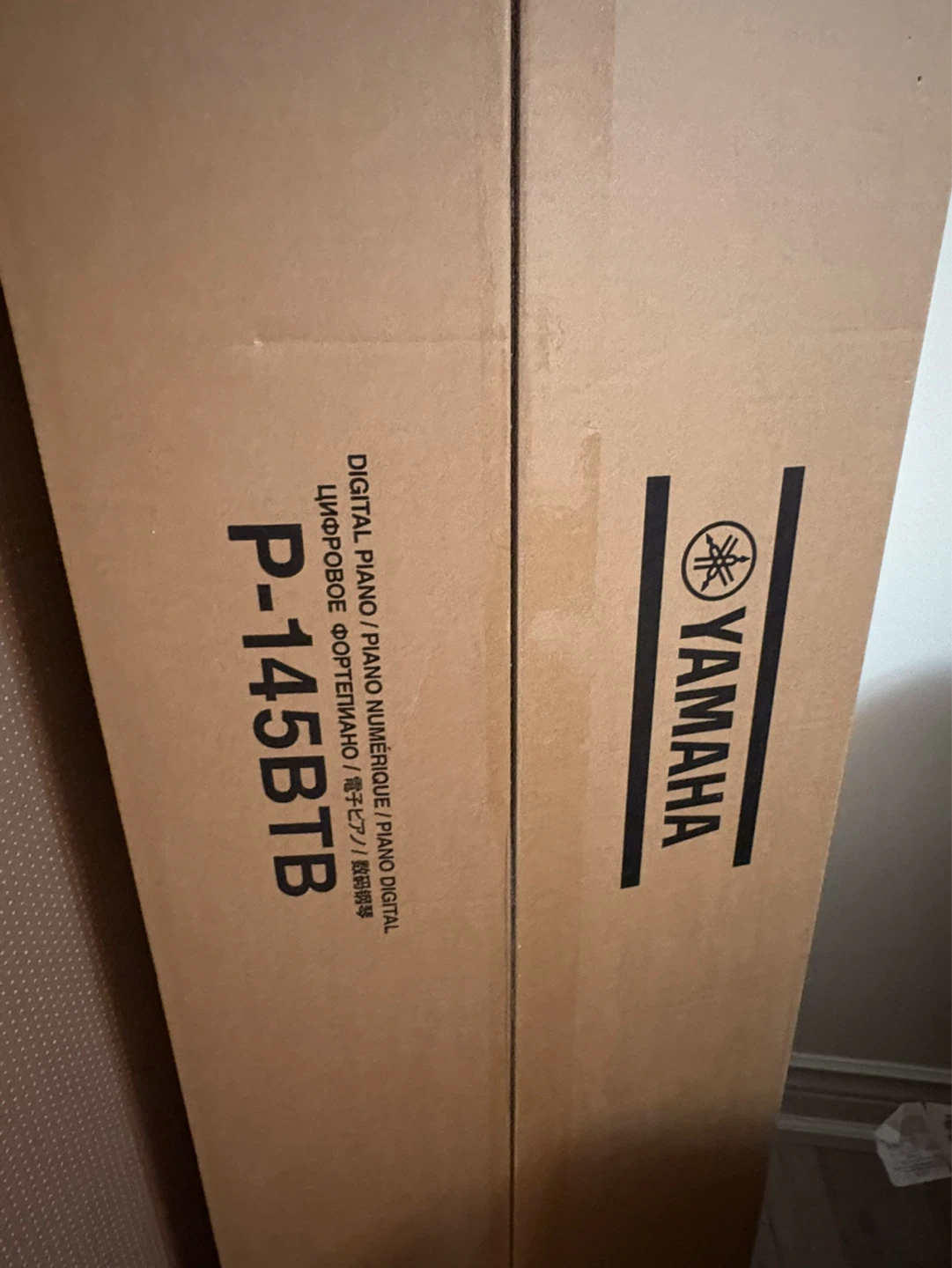 Yamaha P-145BT 88-Key Slim Digital Piano