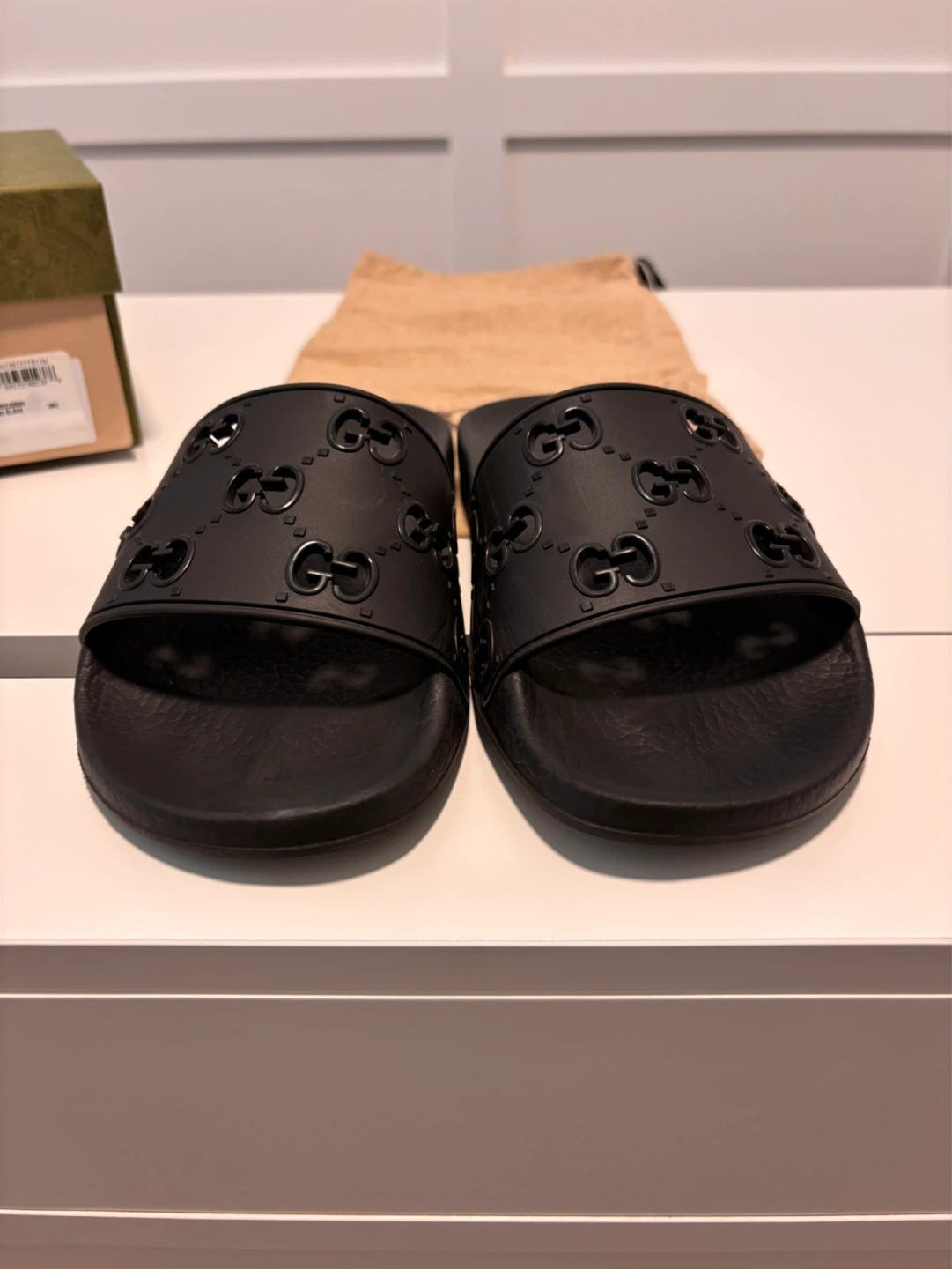 Gucci Black Rubber GG Slides - Size 38 - photo 2