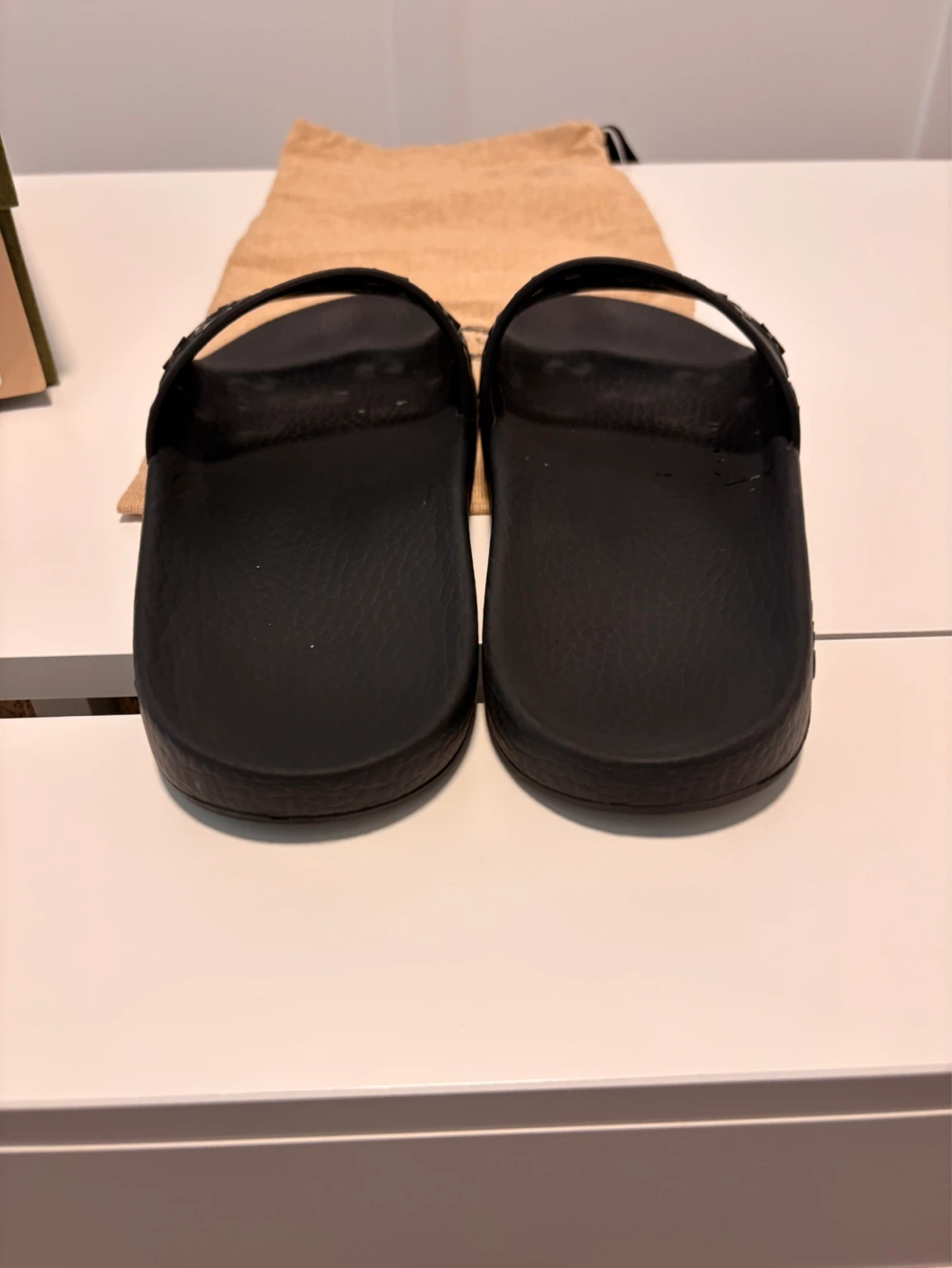 Gucci Black Rubber GG Slides - Size 38 - photo 3