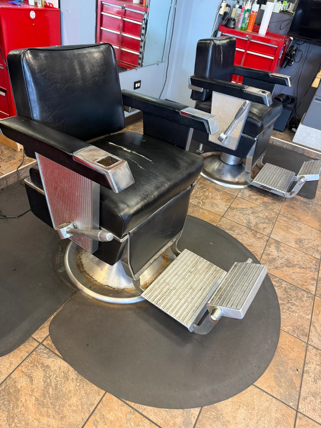 Vintage Kochs Barber Chair