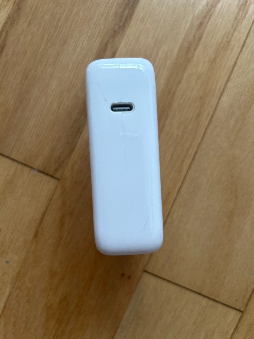 Apple 96W USB-C Power Adapter A2166 - photo 3