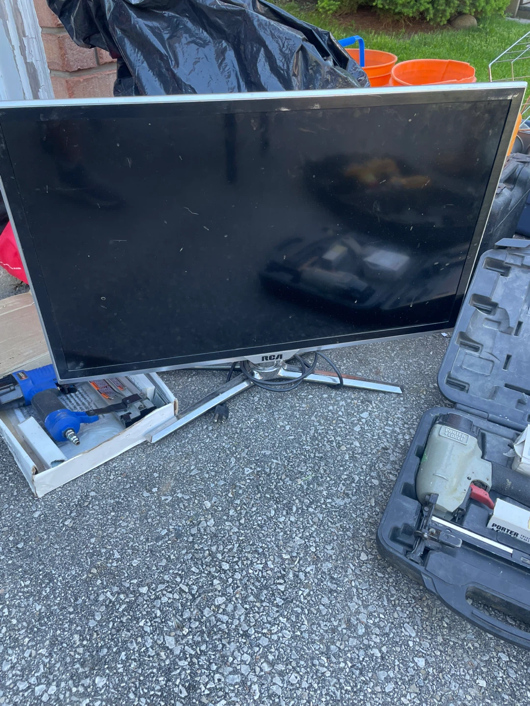 RCA Flat Screen TV