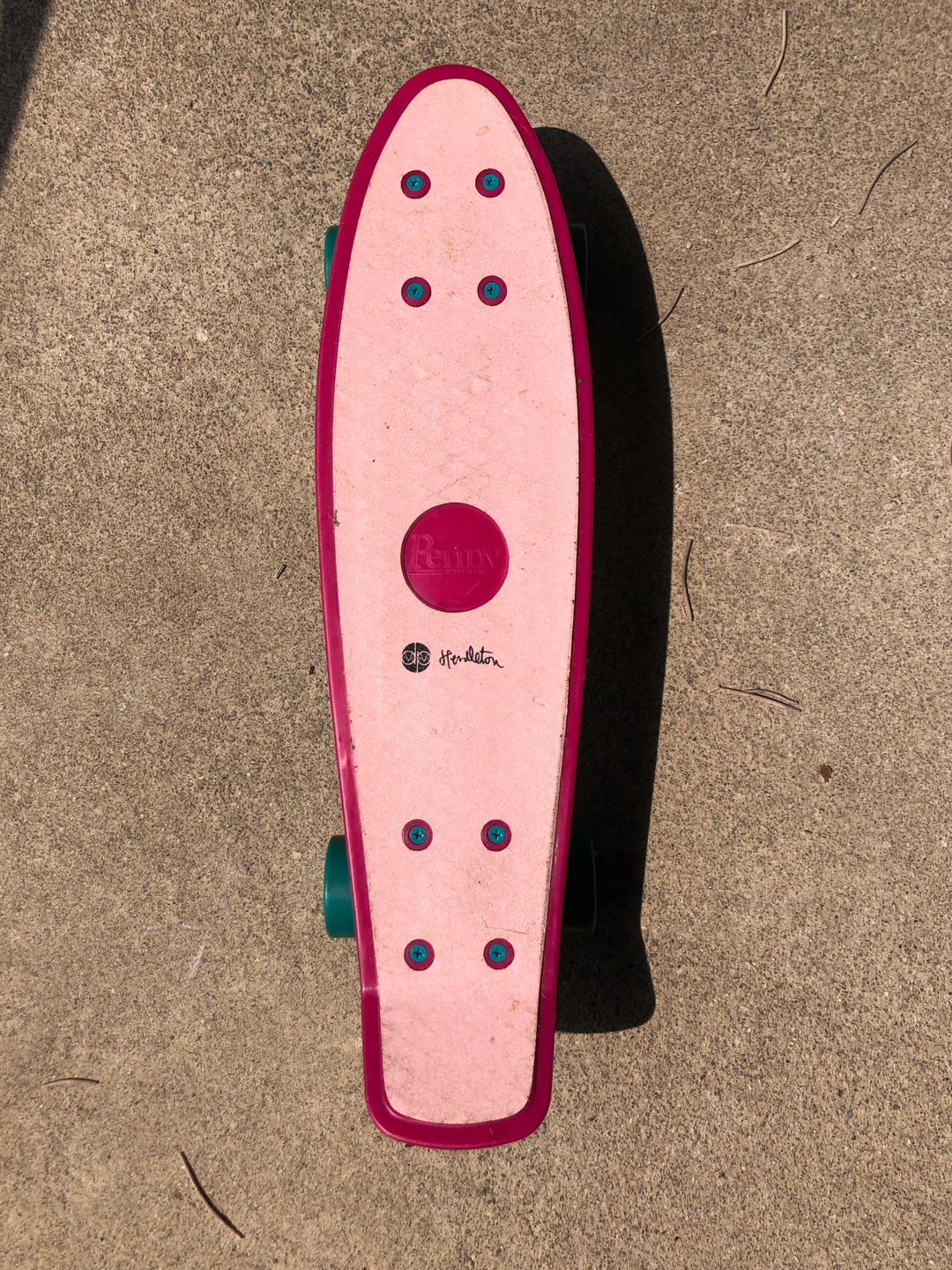 Penny Australia cruiser board/ skateboard with grip tape on it