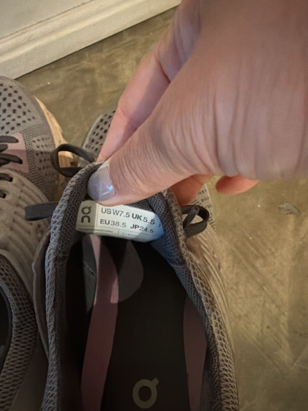 ON Cloudswift Running Shoes US W 7.5 - photo 3