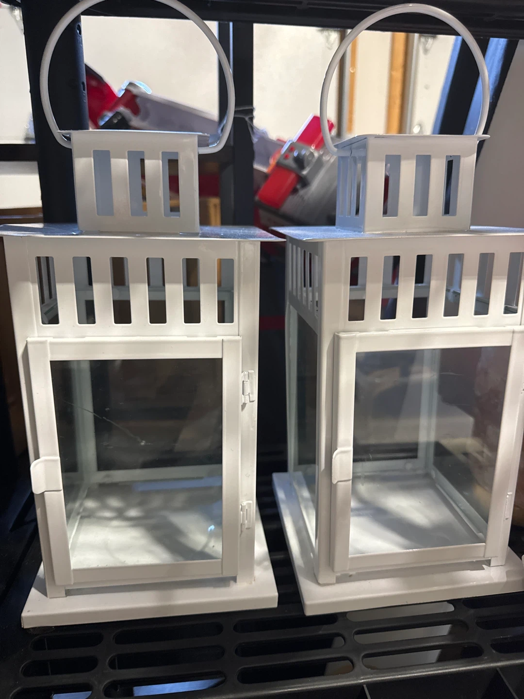 Set of 2 White Metal Lanterns