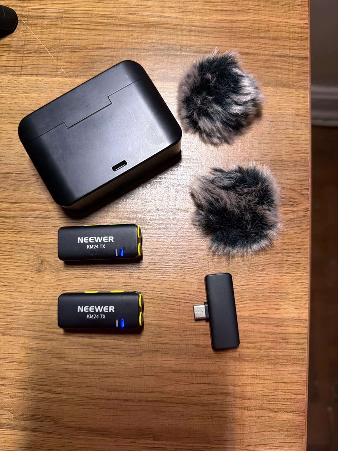 Neewer KM24 TX Wireless Microphone System - photo 5
