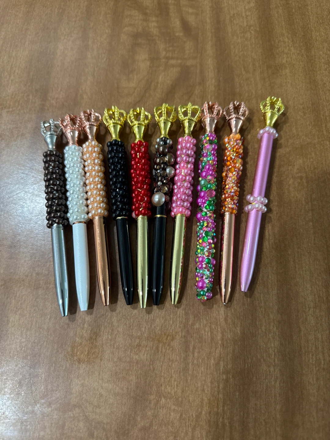 Set of 10 Decorative Crown Pens
