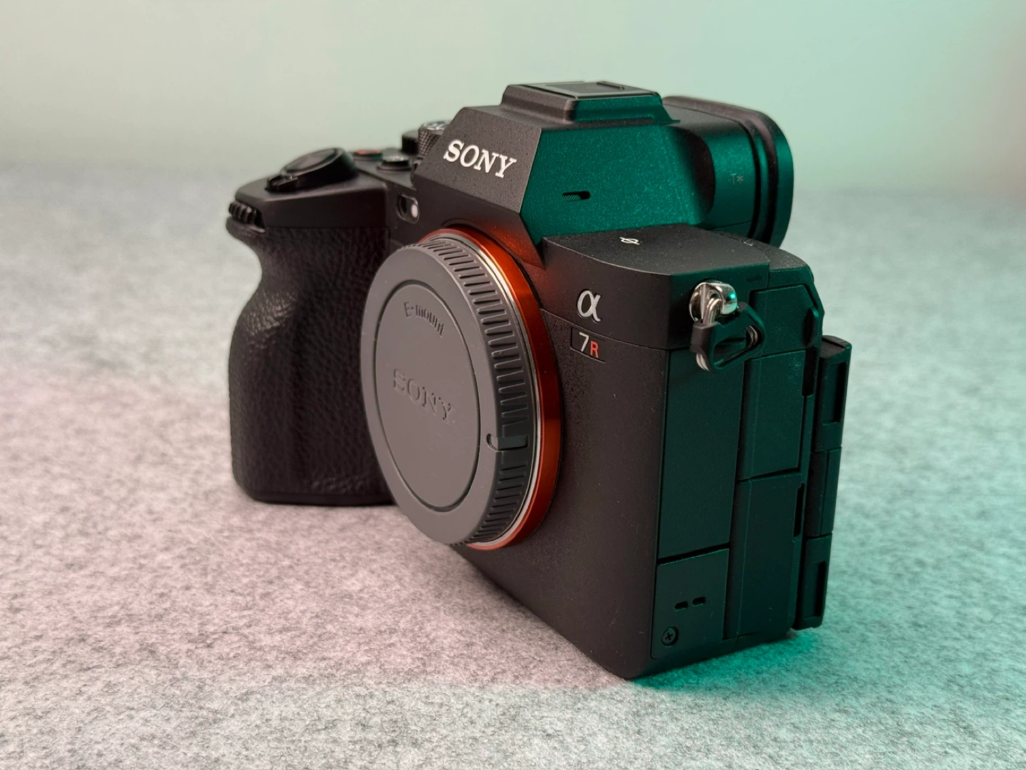 Sony Alpha a7R V Mirrorless Camera - photo 2
