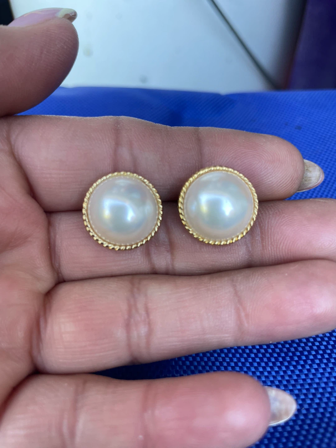 Brand new Vintage Faux Pearl Earrings 14kt Wires - photo 3