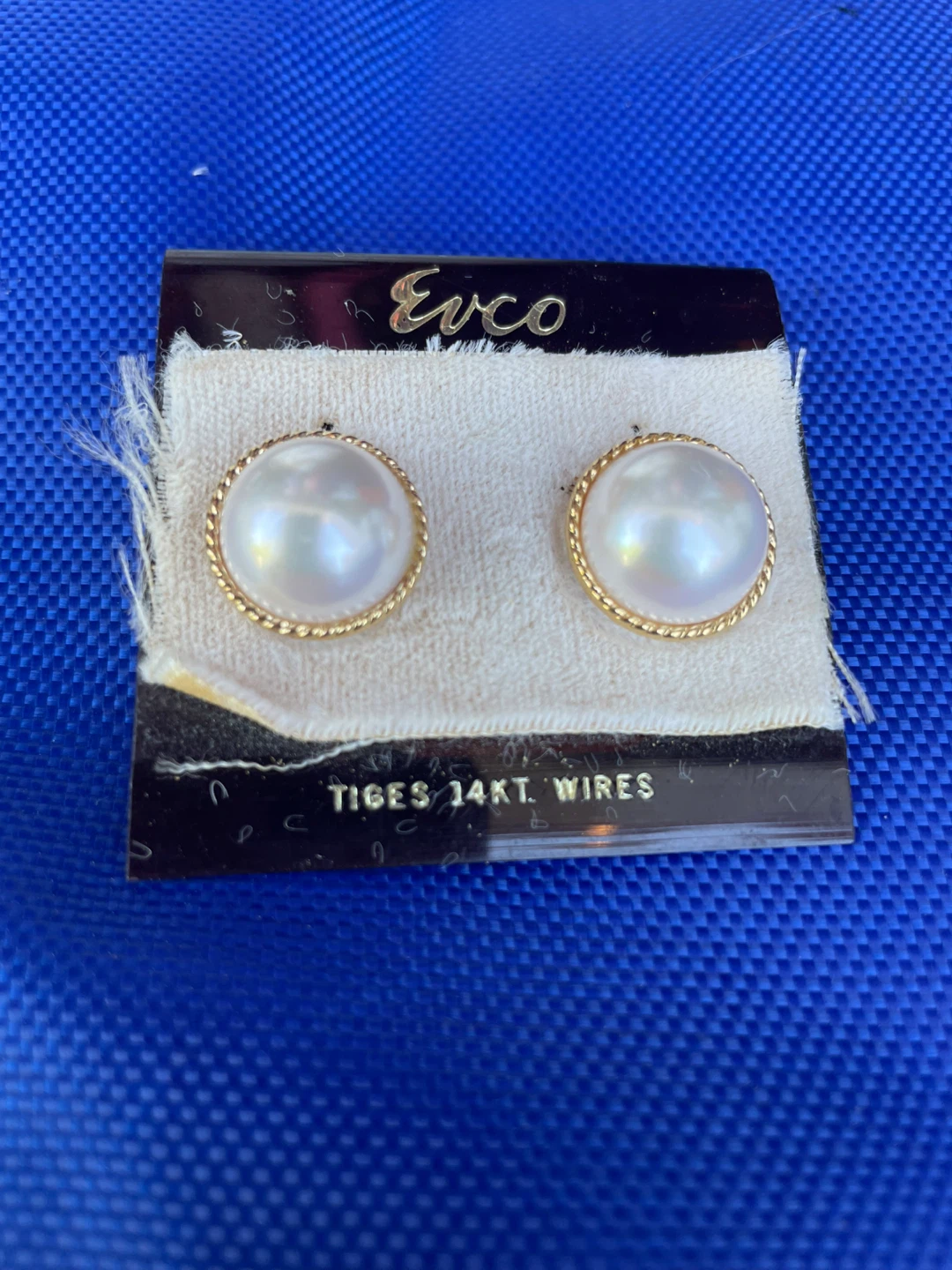 Brand new Vintage Faux Pearl Earrings 14kt Wires - photo 2