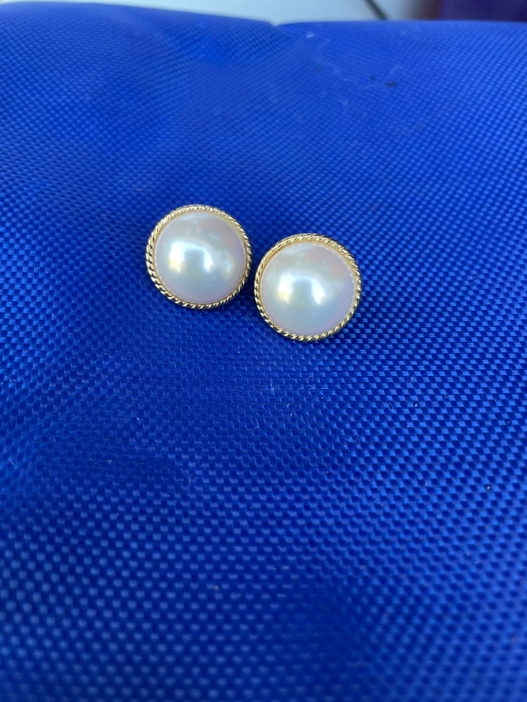 Brand new Vintage Faux Pearl Earrings 14kt Wires