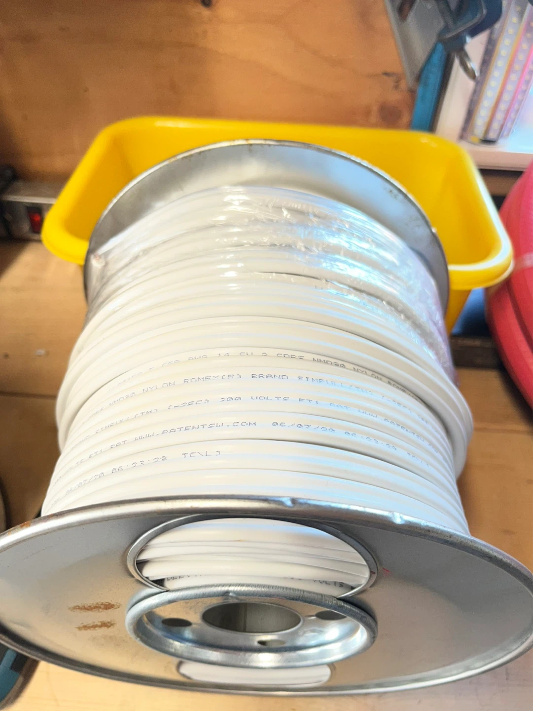 Brand New 14/3 NMD90 75M Romex SIMpull Electrical Wire - photo 2