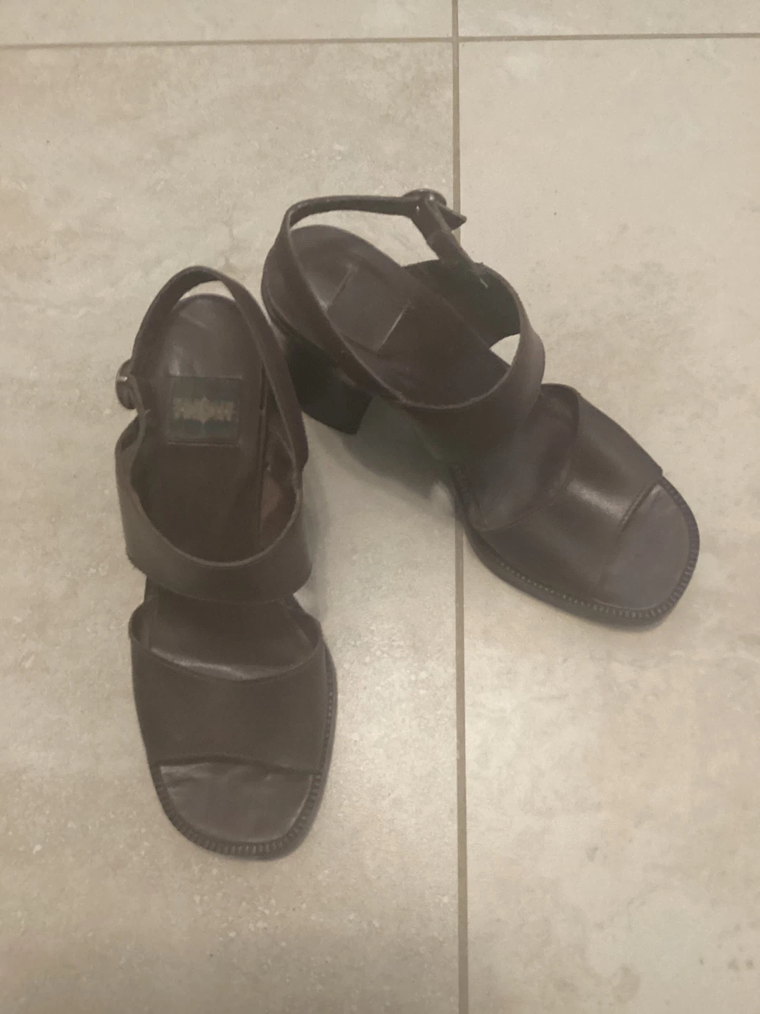 BROWN LEATHER PLATFORM SANDALS