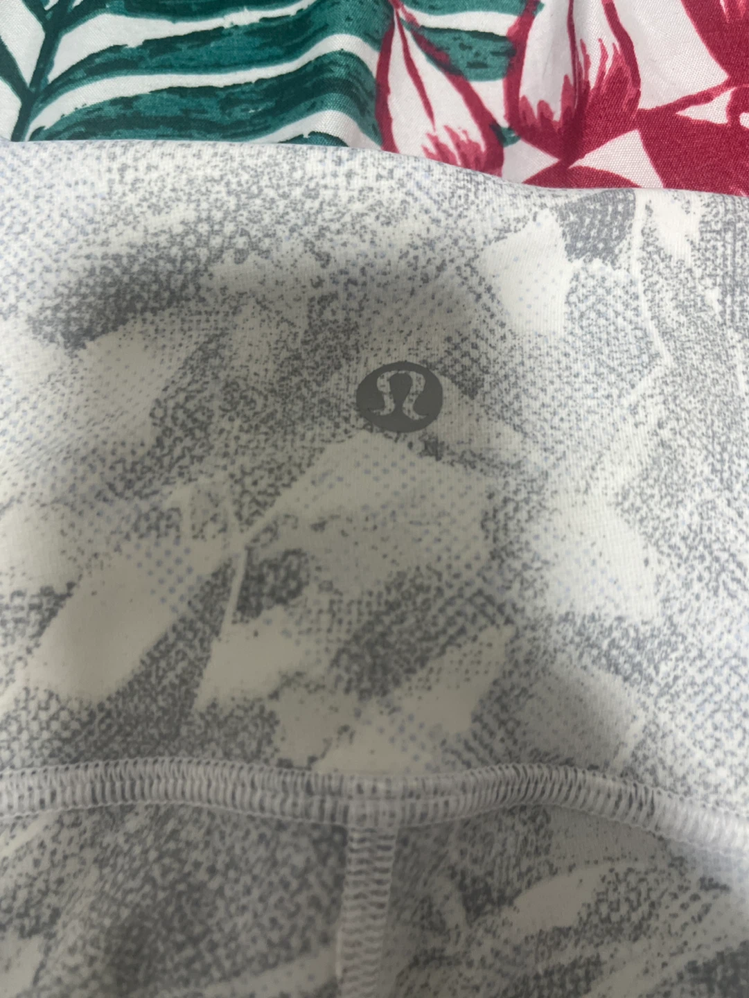 Lululemon White Snake Print Leggings