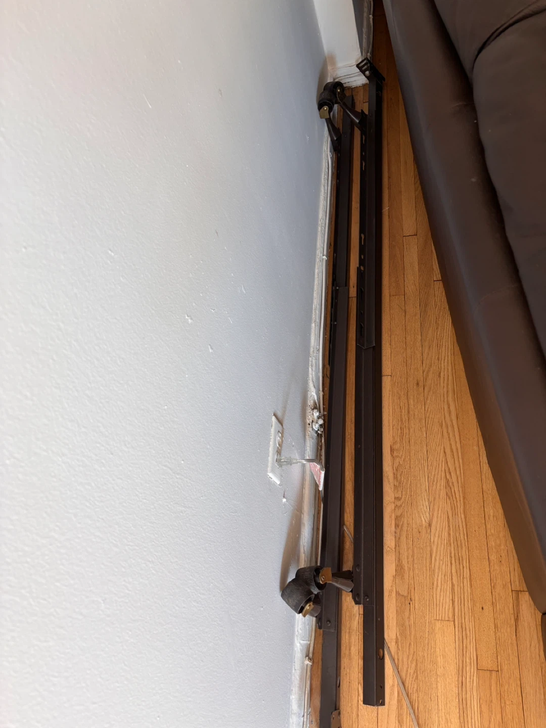 Steel Queen size Bed Frame with center support. - photo 3