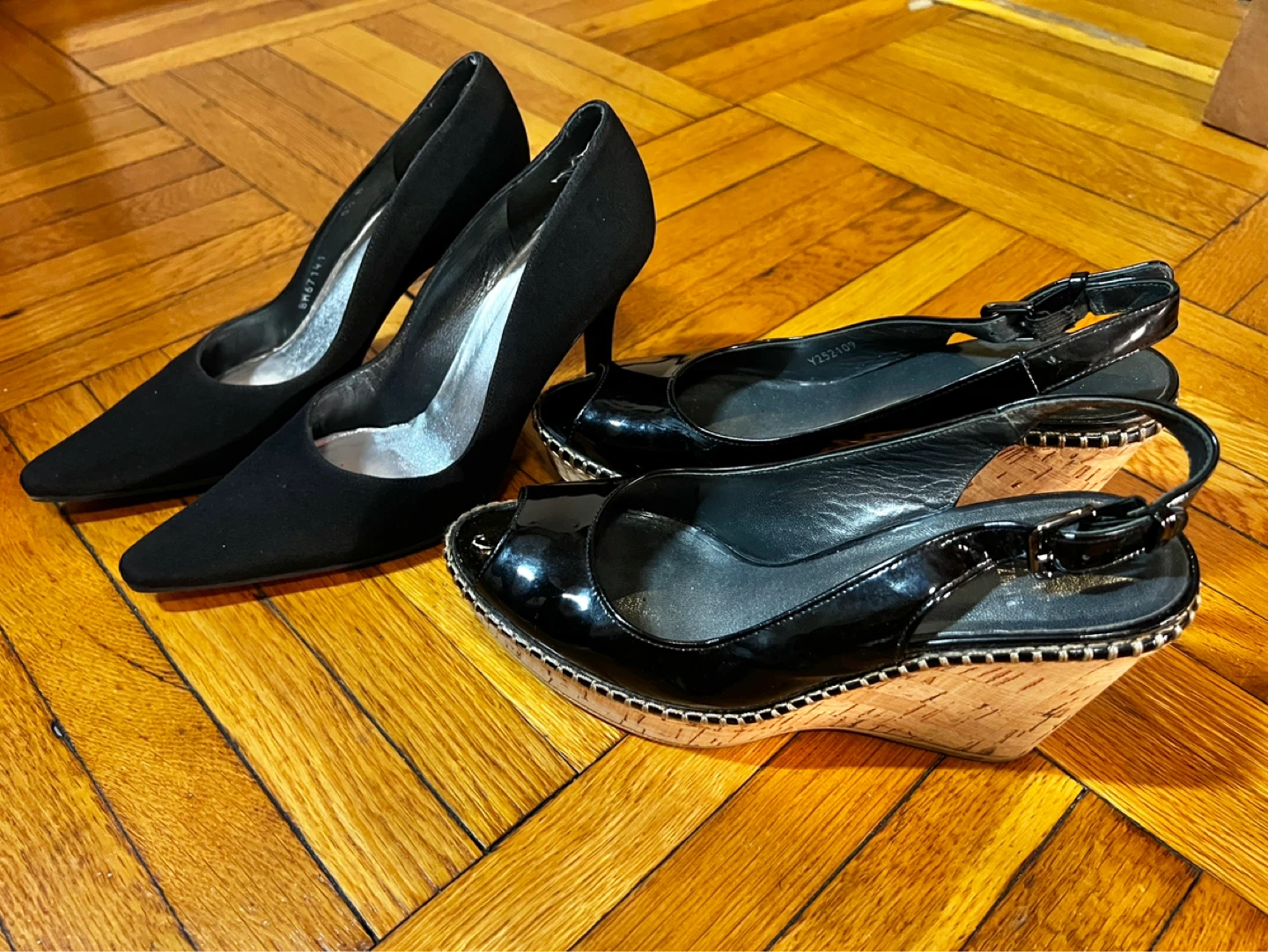 Luxury Designer Heels Bundle - 12 Pairs - Size 5.5 - photo 2
