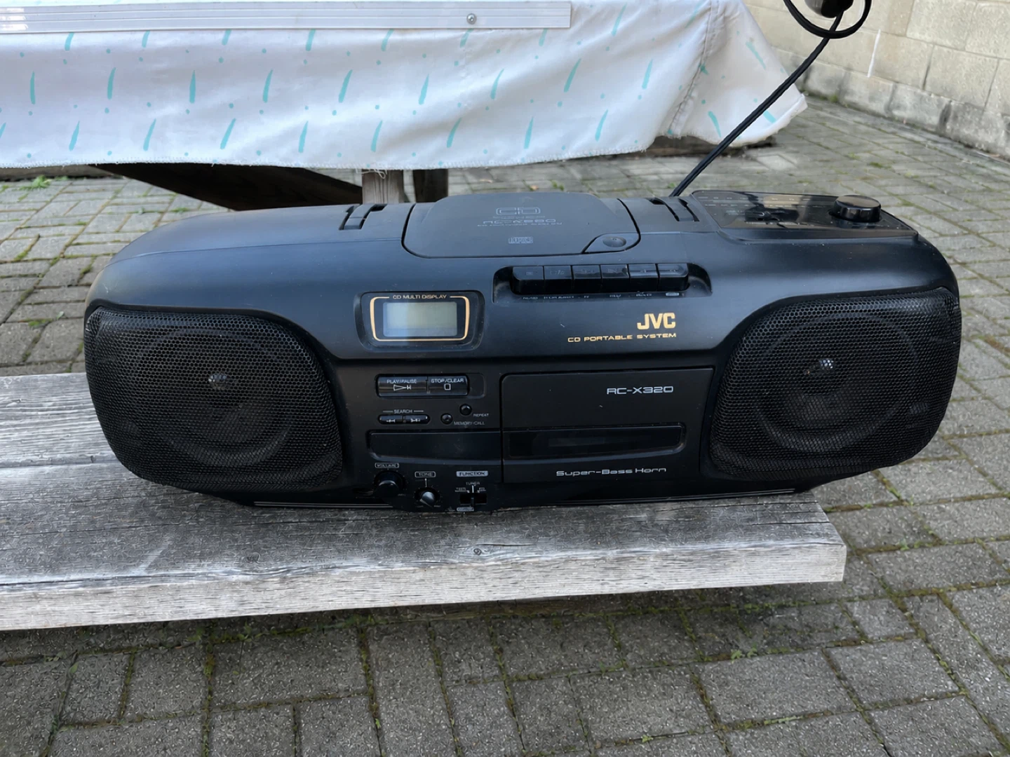 Vintage JVC RC-X320 CD/Cassette Boombox – Excellent Condition - photo 2