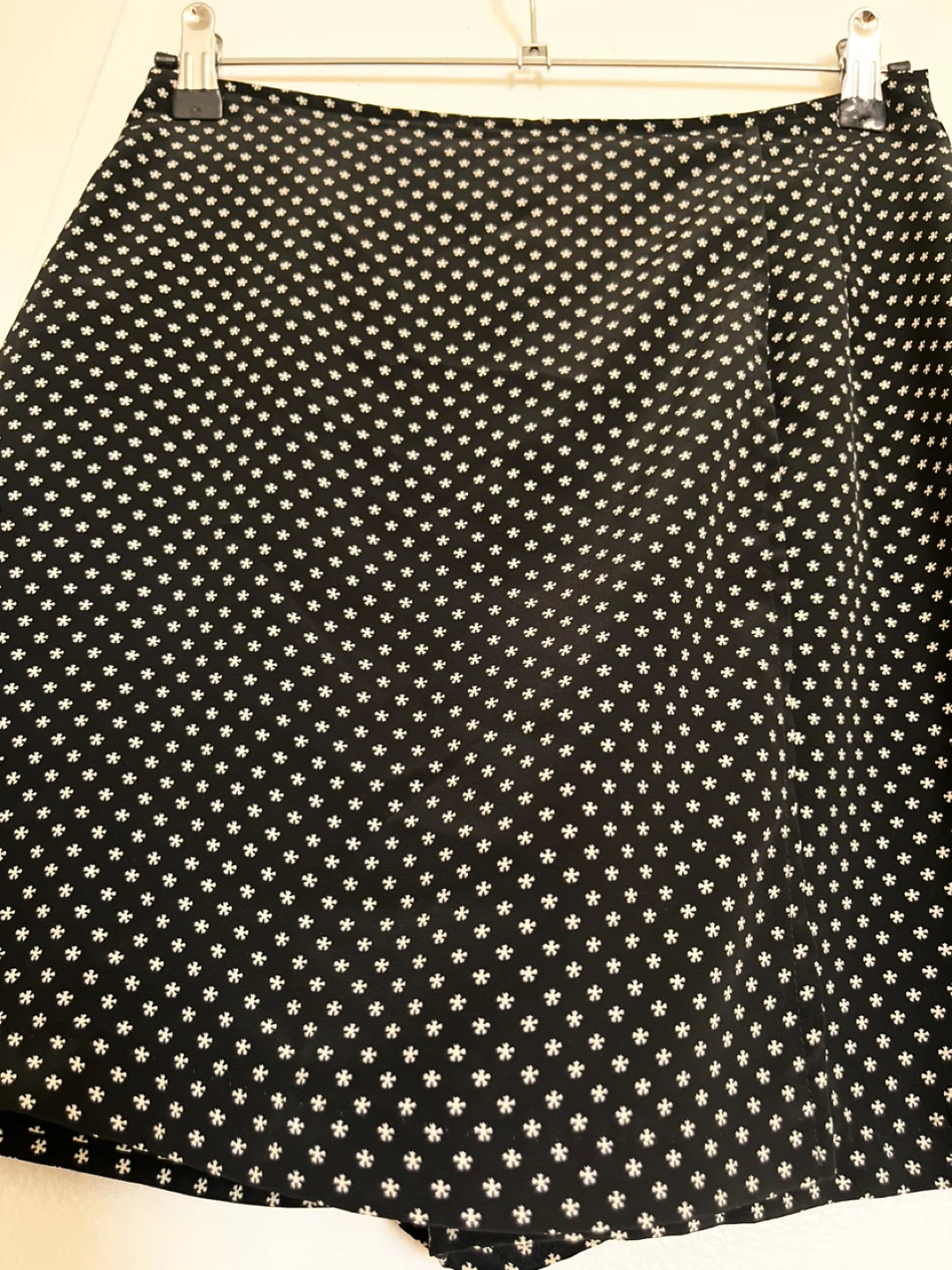Black A-line shorts front Skirt with Star Pattern - photo 4