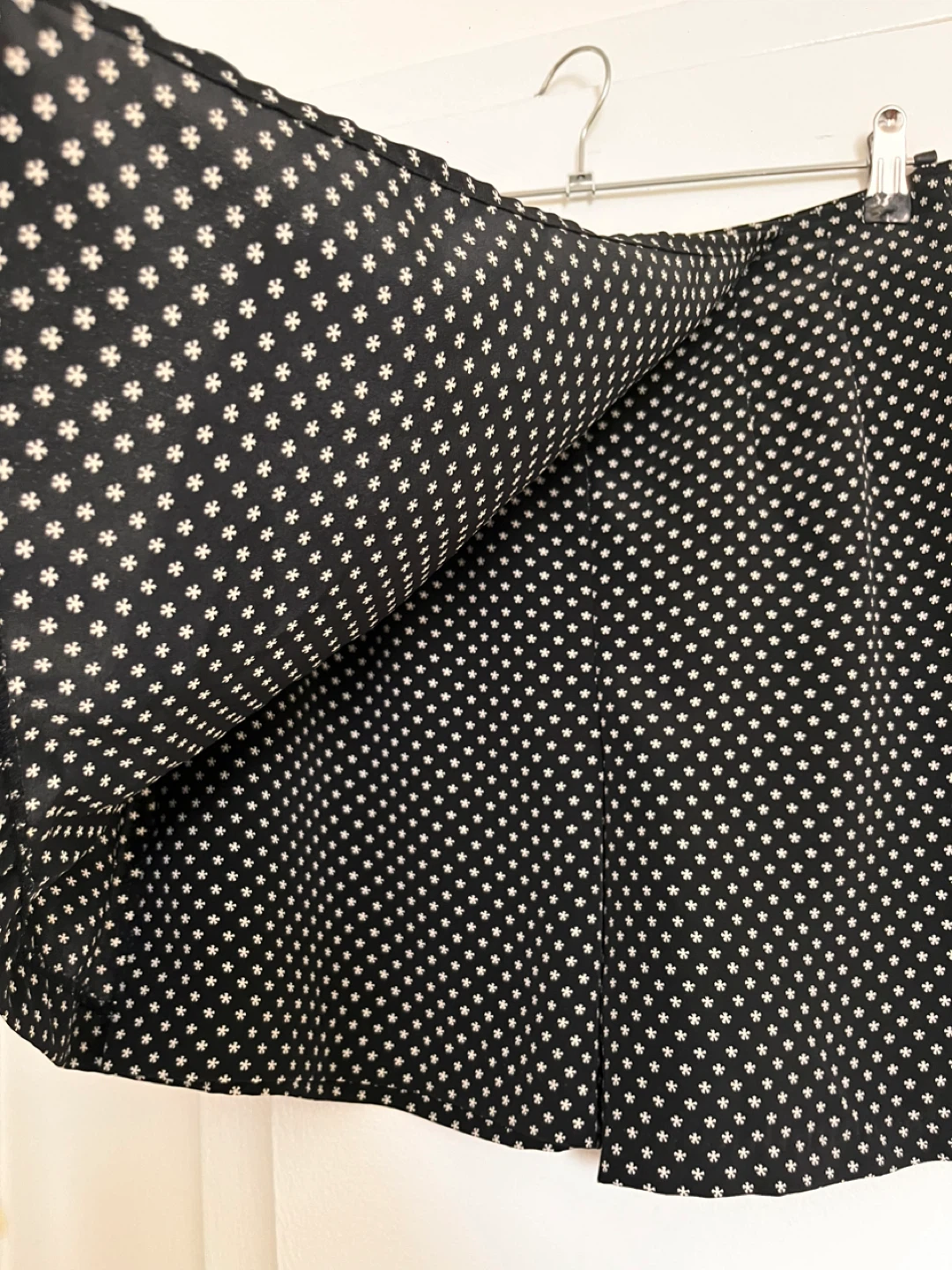 Black A-line shorts front Skirt with Star Pattern - photo 2