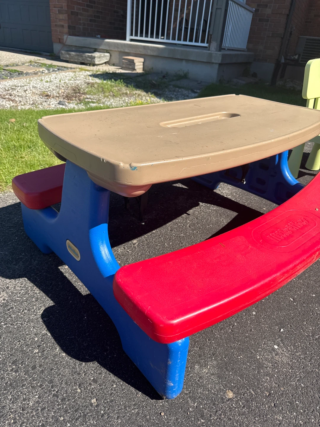 Little Tikes Red & Tan Plastic foldable picnic table