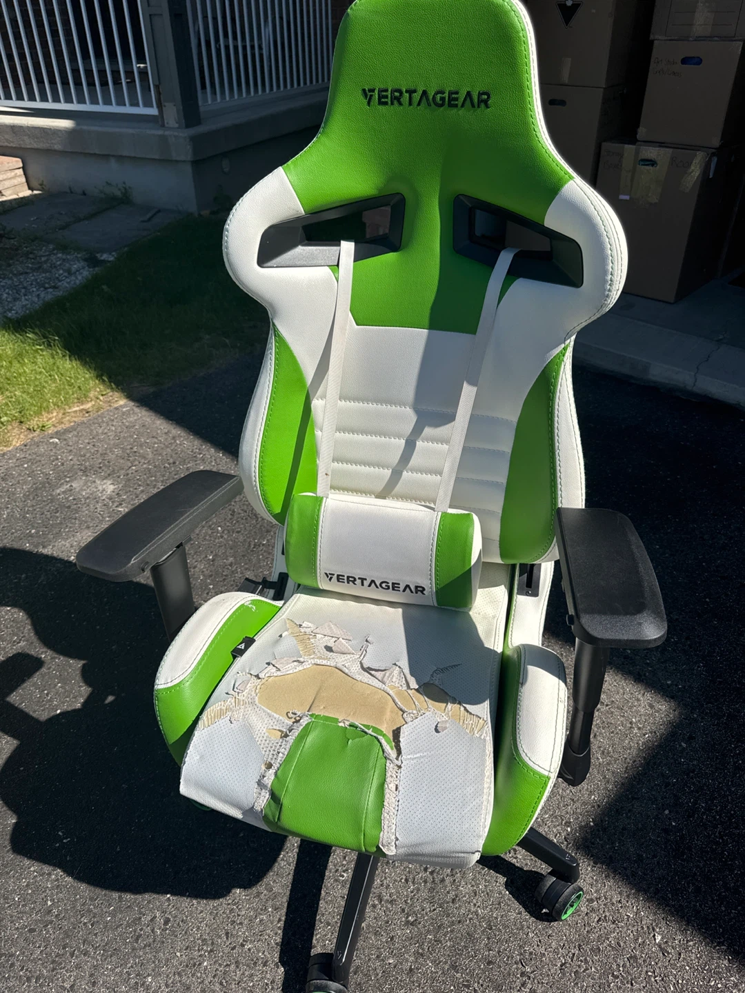Vertagear Gaming Chair - Green and White