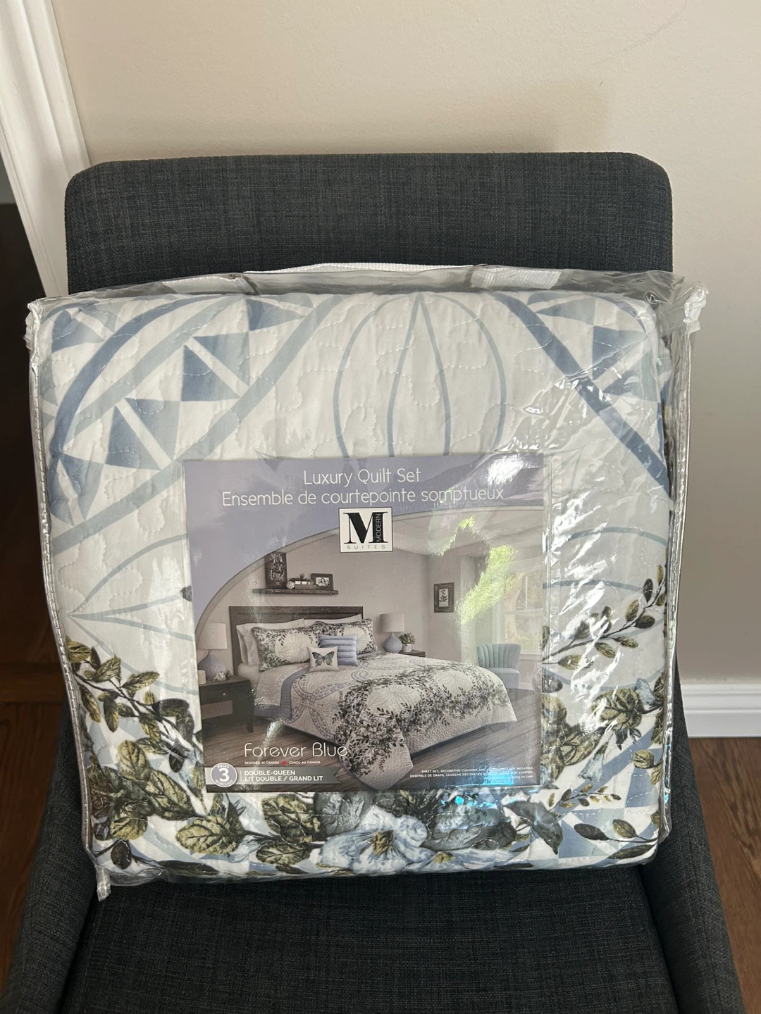 BRAND NEW DOUBLE/QUEEN SIZE QUILT SET (SEE LISTING)