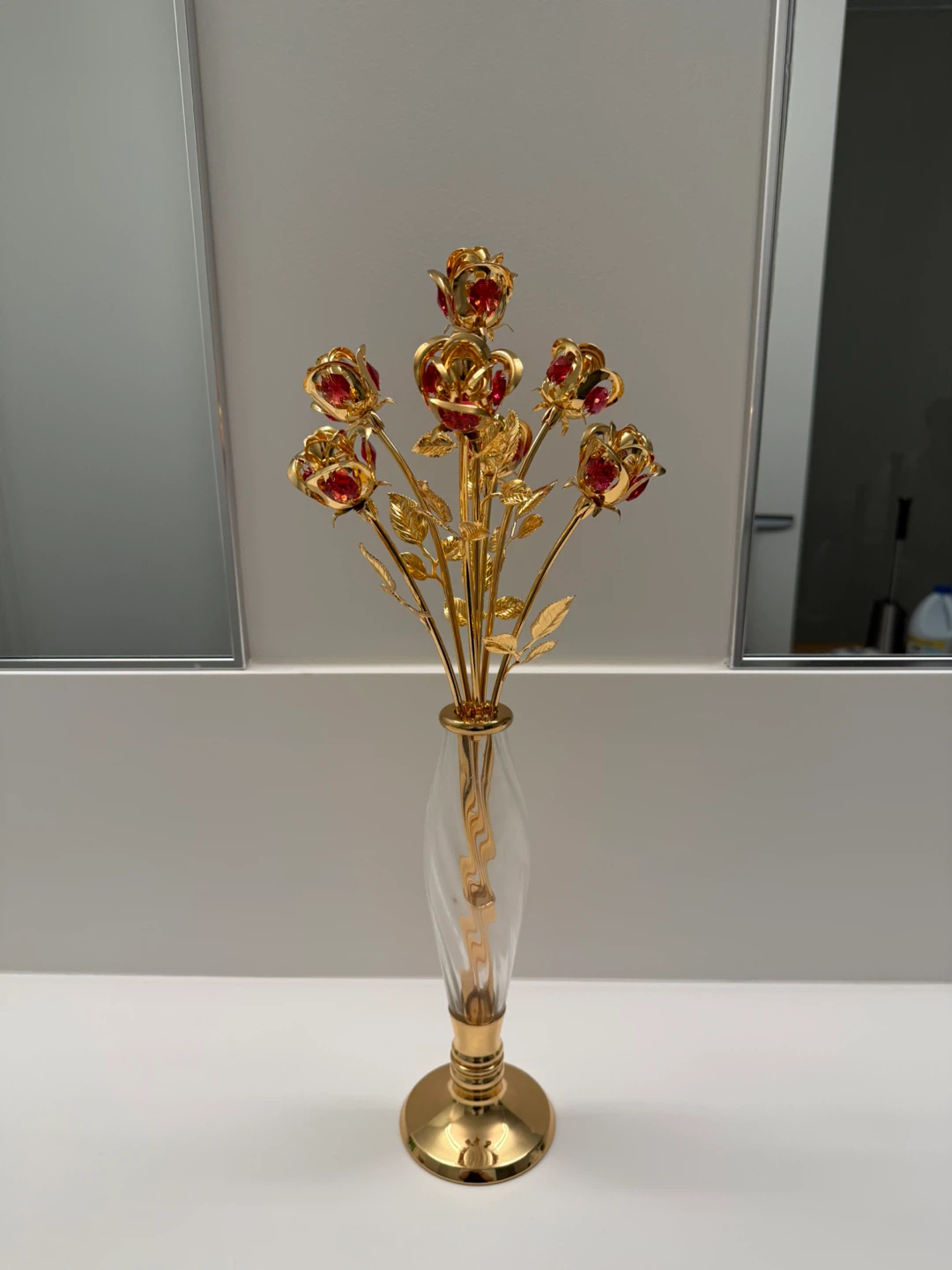Matashi Crystals Gold Rose Bouquet with Vase