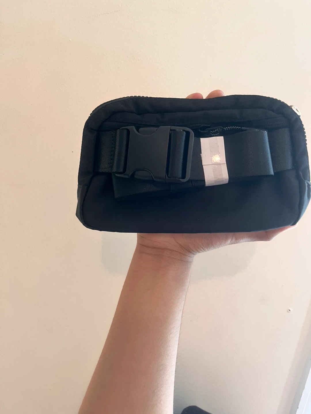 Lululemon Everywhere Belt Bag - photo 2