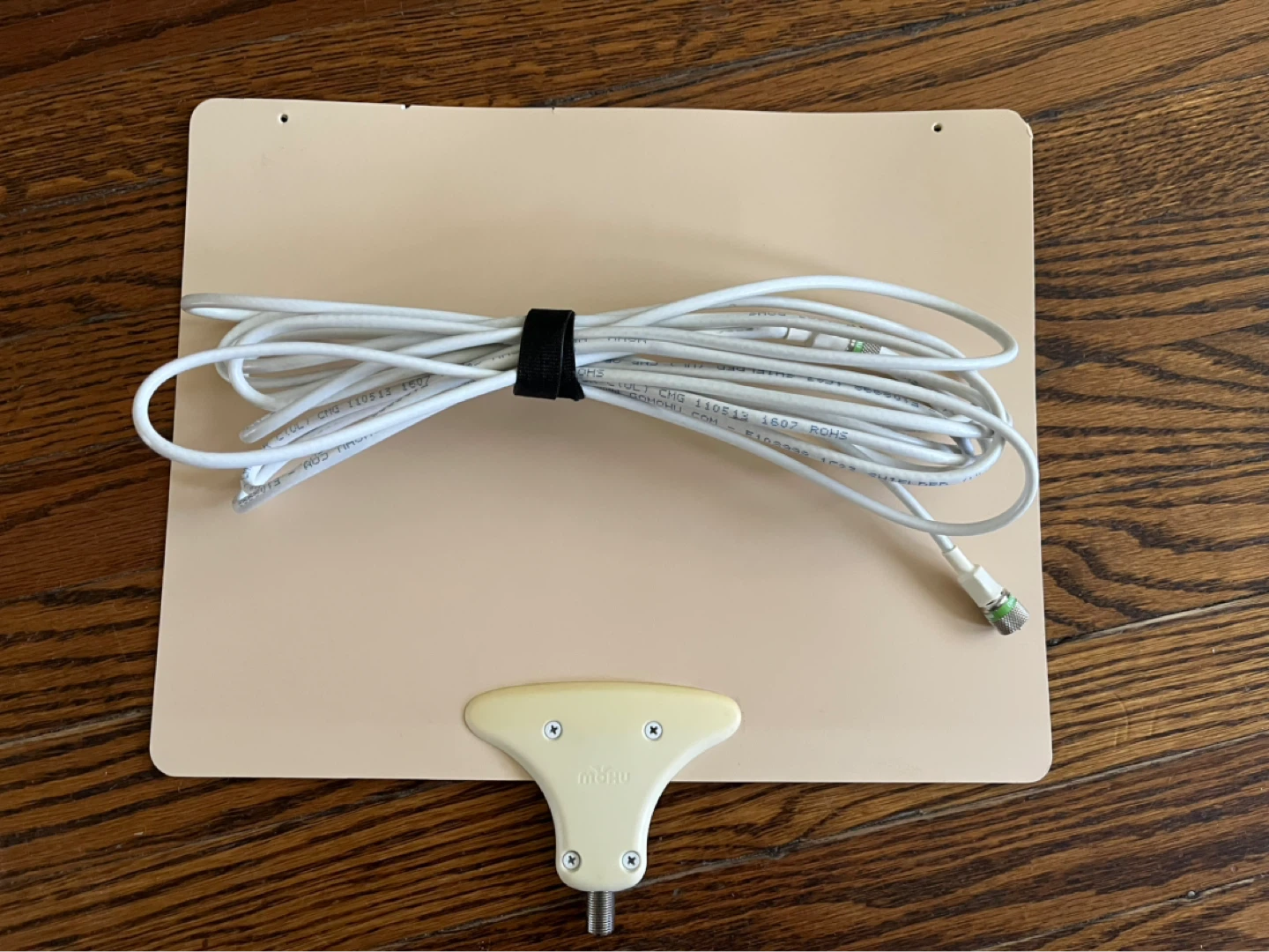 Mohu Leaf HDTV Antenna